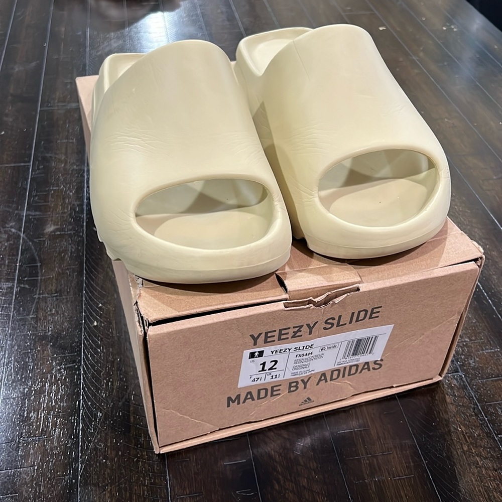 Yeezy Slides
